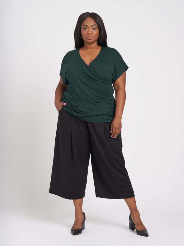 Universal standard minimalist clothing